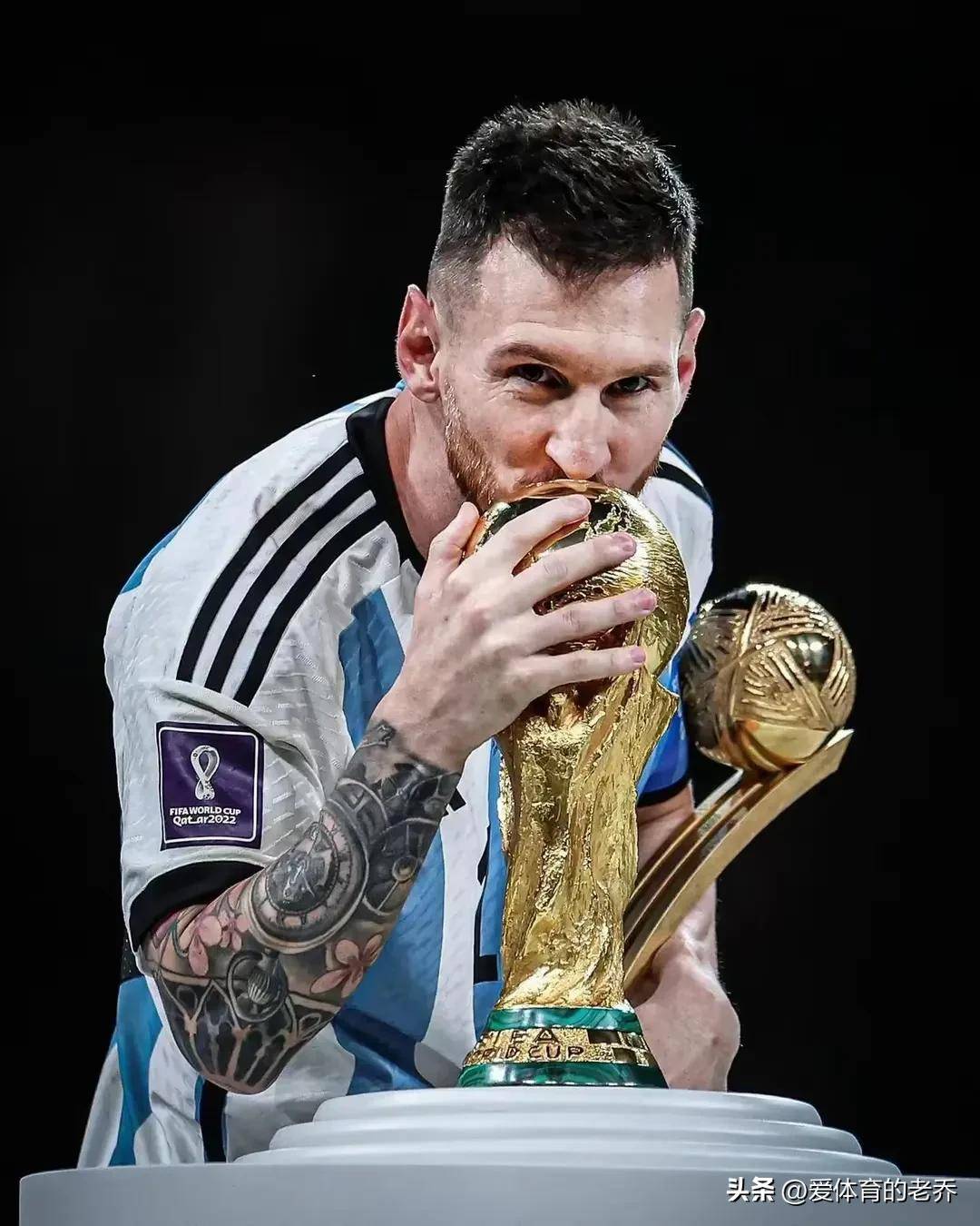 官方：美因茨主帅亨里克森下课；球队积6分排名德甲垫底