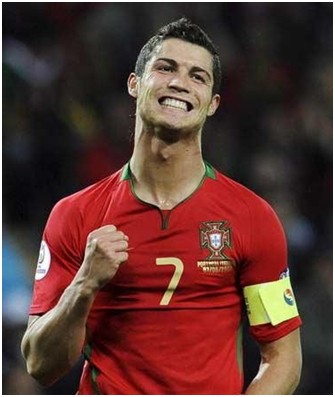 单届世欧预／欧预赛进球榜：哈兰德、莱万16球并列第一