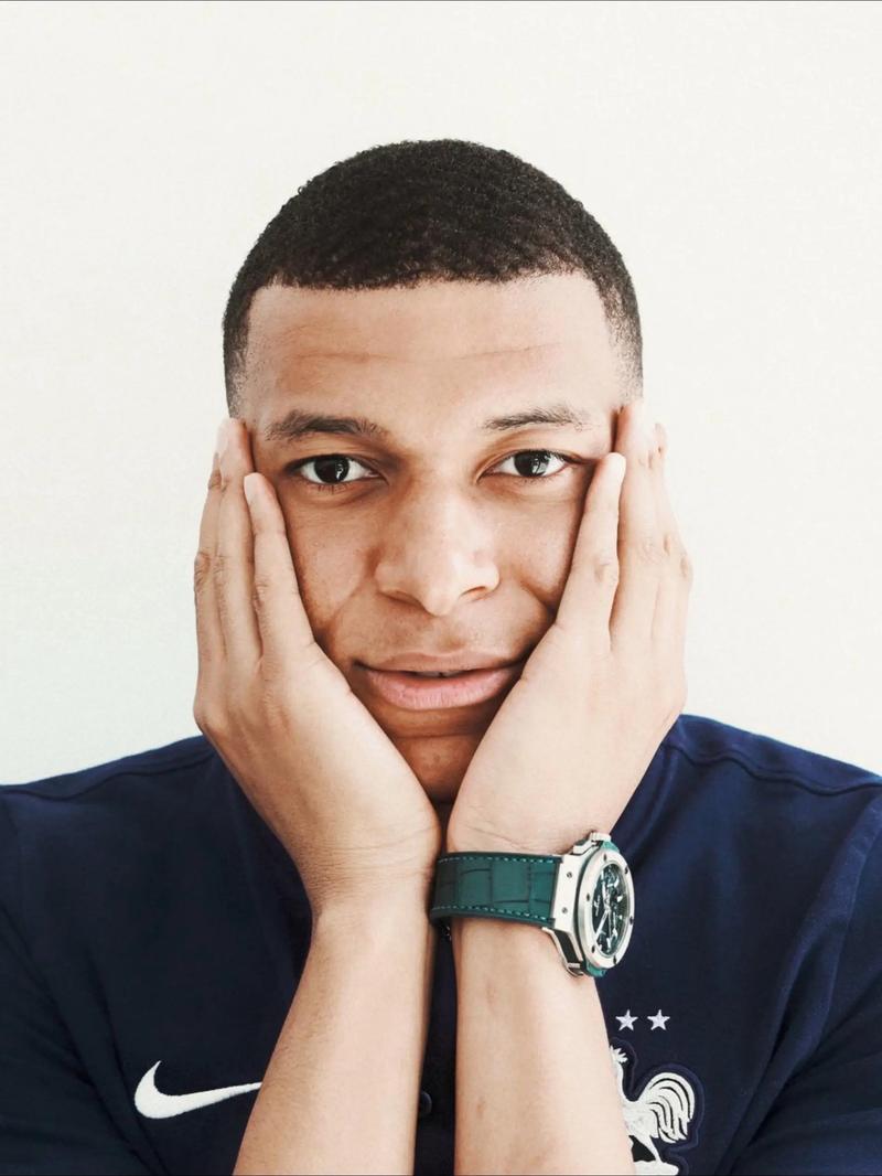 西汉姆联名宿比利·邦德去世，曾获评西汉姆联队史最伟大球员