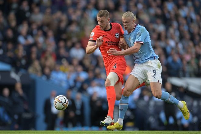 阿森纳发布战小蜜蜂赛前海报：因卡皮耶单人出镜