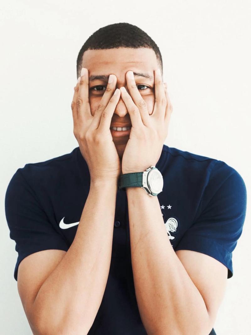 比朔夫：对选择拜仁仍然充满信心，相信自己会在这里站稳脚跟